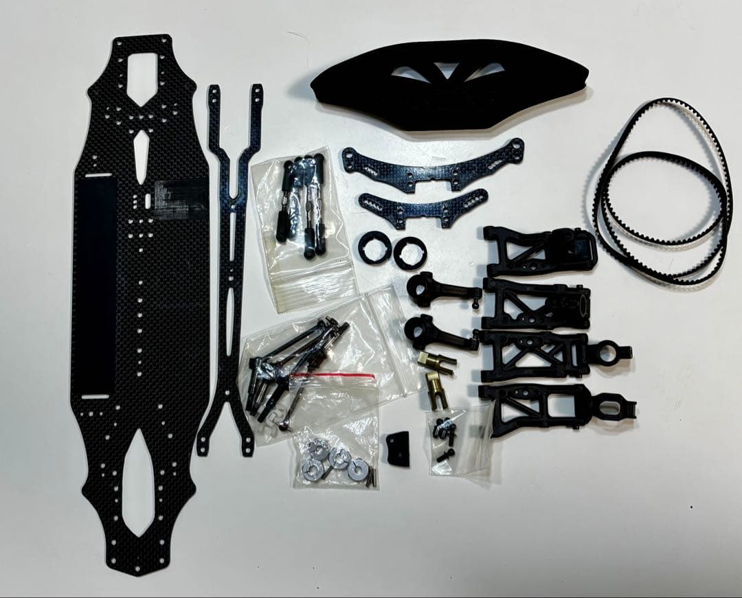 ヨコモ BD7 ミニコンバージョン ランチアマルティーニボディ - メルカリ