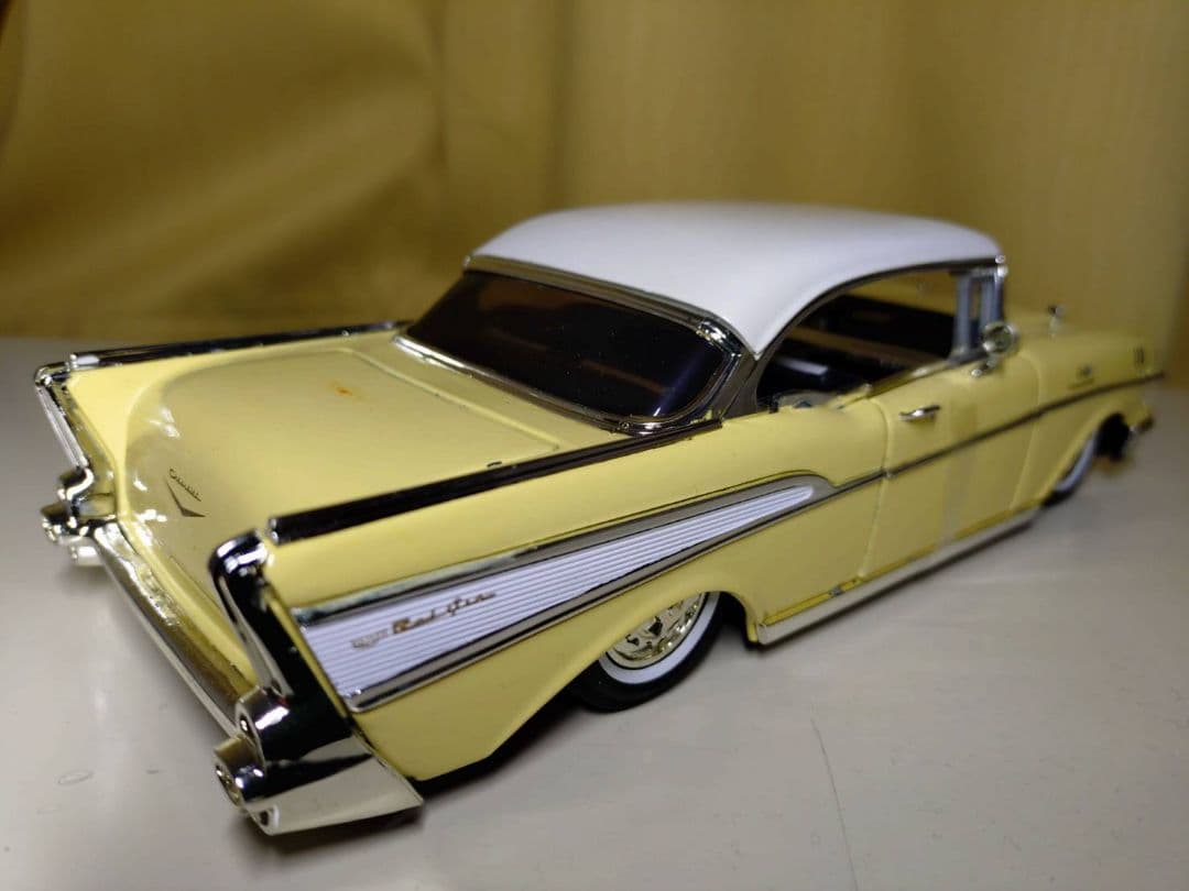 1957 シボレー・ベルエア Jada toys 1/24