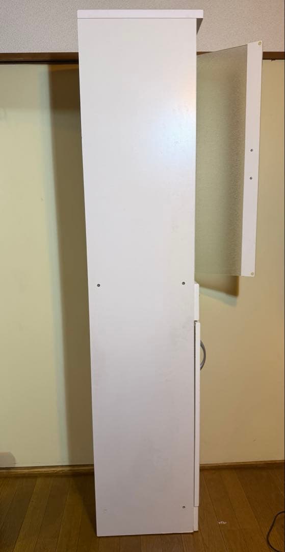 ホワイトキッチン収納棚