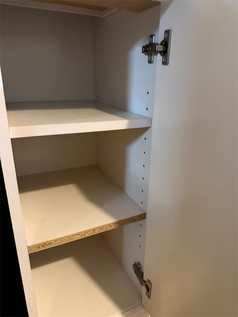 ホワイトキッチン収納棚