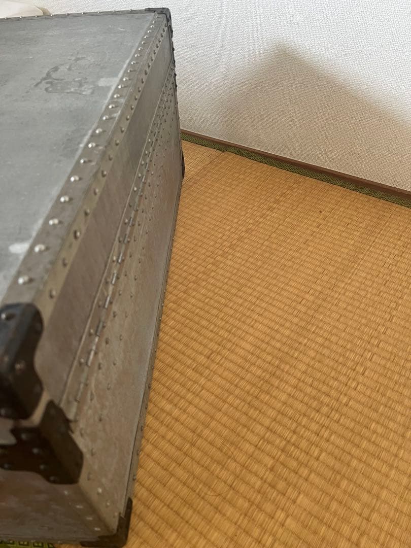 貴重❗️大型アルミトランク