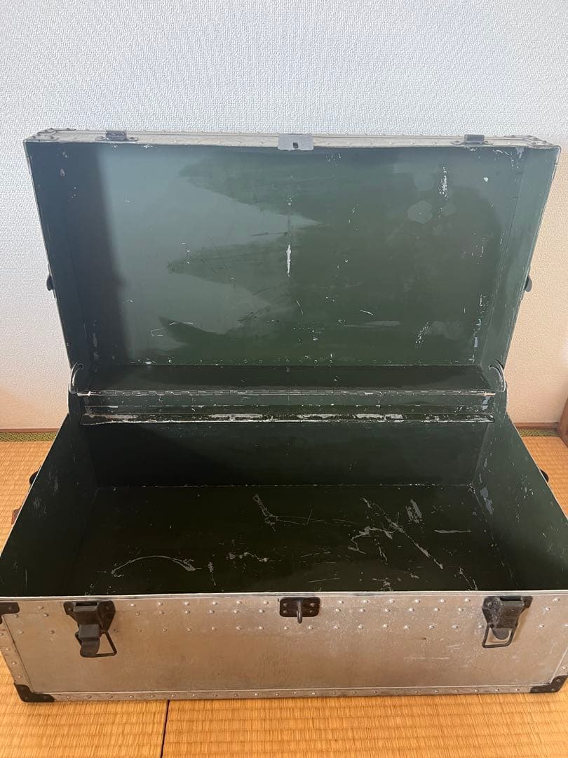 貴重❗️大型アルミトランク