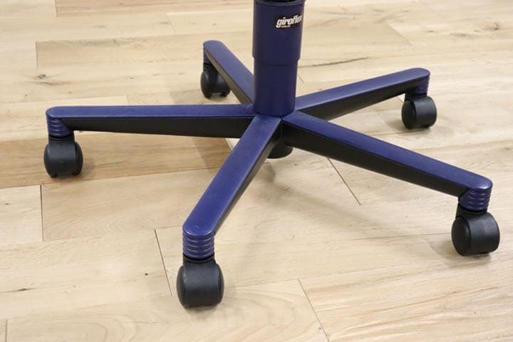 GMDKS293D○ giroflex / ジロフレックス 44 キャスターチェ - メルカリ