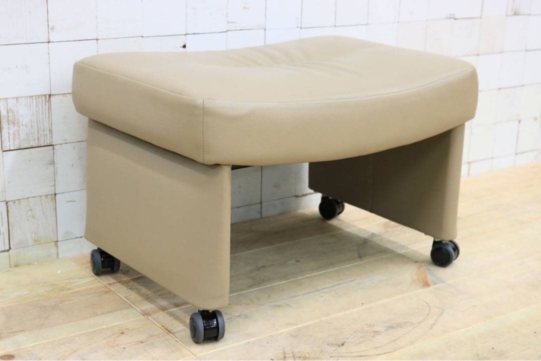 GMEH2J○karimoku / カリモク XU4206 オットマン フットス
