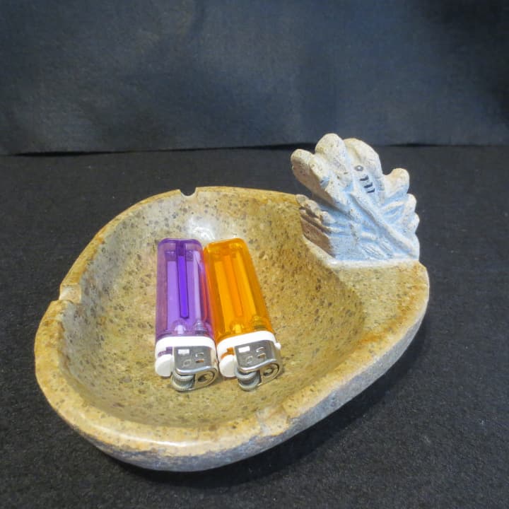 灰皿 石 龍 1.0kg 17*14*ｈ8cm