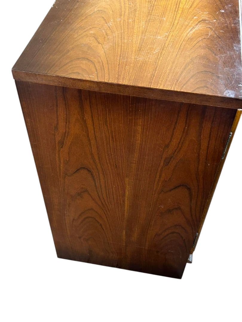 カリモク karimoku ガラス扉キャビネット