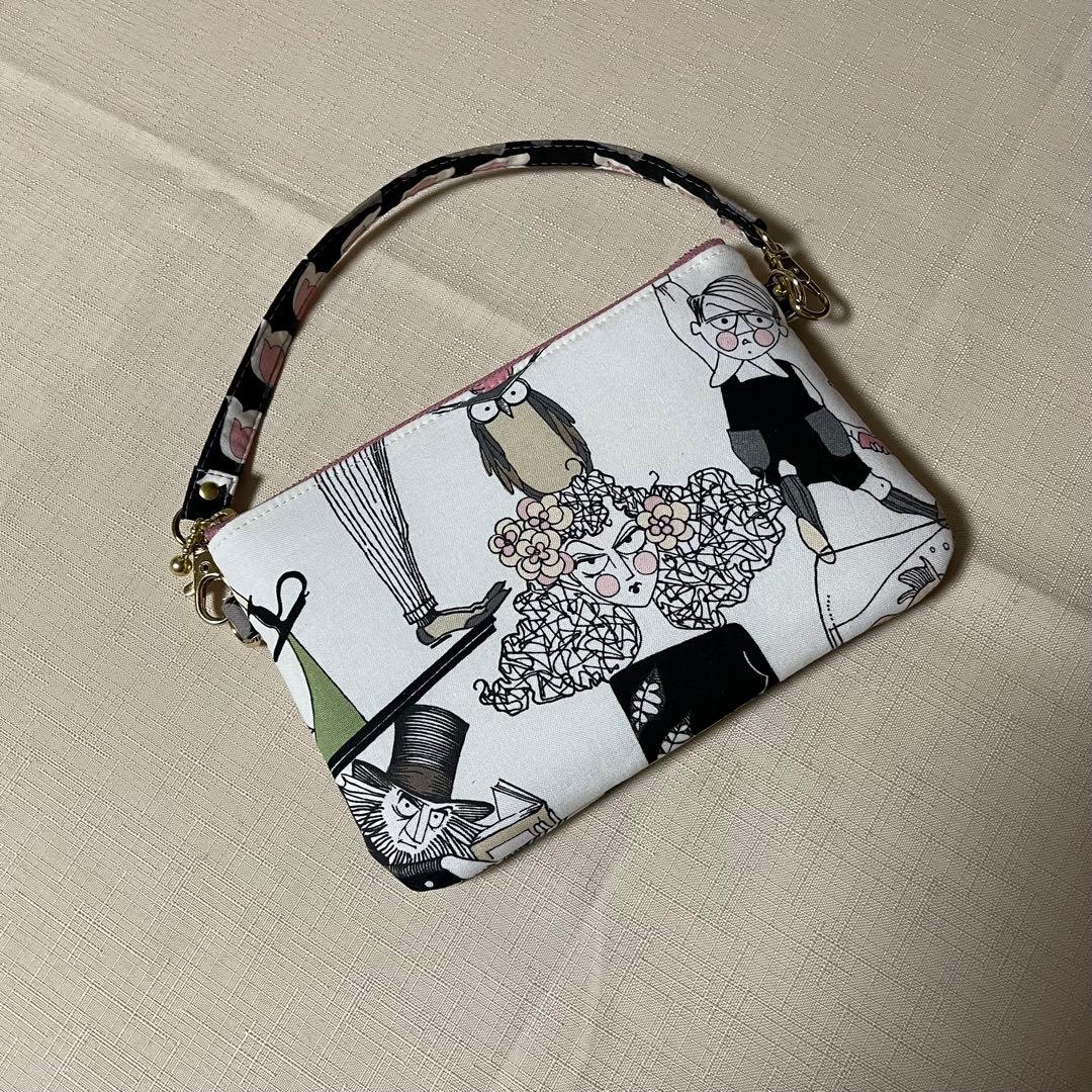 ♡エンドで18㎝ファスナーフラットポーチ♡ハンドメイド　アレキサンダーヘンリー