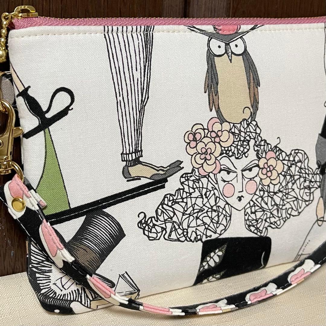 ♡エンドで18㎝ファスナーフラットポーチ♡ハンドメイド　アレキサンダーヘンリー