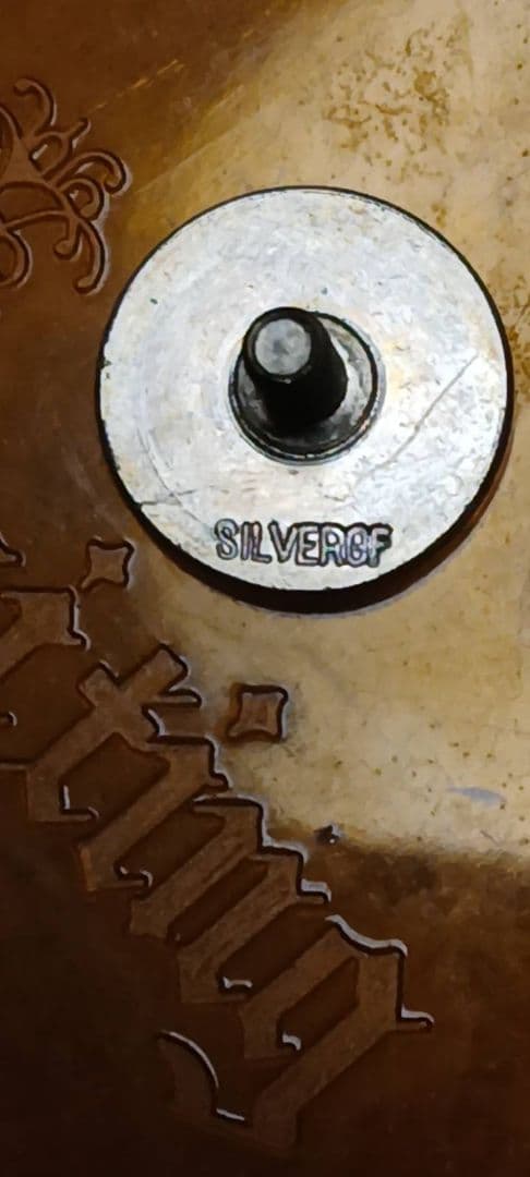 JAL 18金 社章 ピンバッジ 勤続章 記章 飛行機 記念章 ピンバッチ