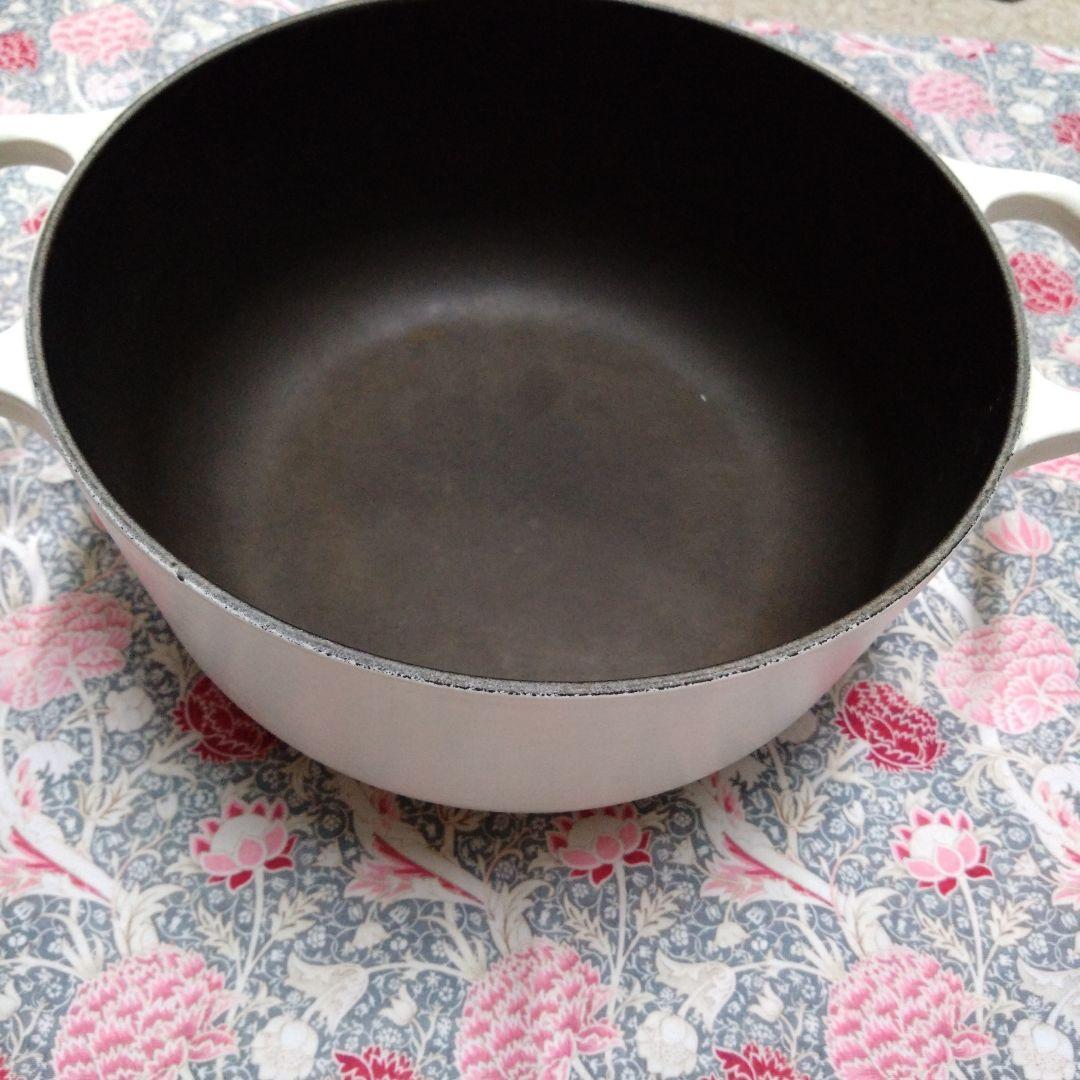 ルクルーゼ ココットロンド20 レースレリーフ コットン