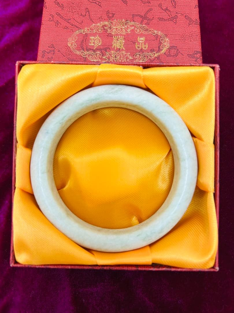 美品　天然石 玉 翡翠 バングル。y s z112