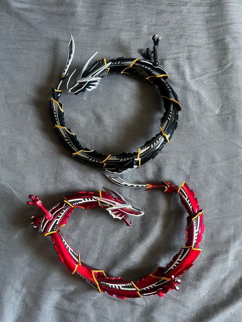 S.H.Figuarts 真骨彫製法 仮面ライダー龍騎 龍牙 ドラグレッダー