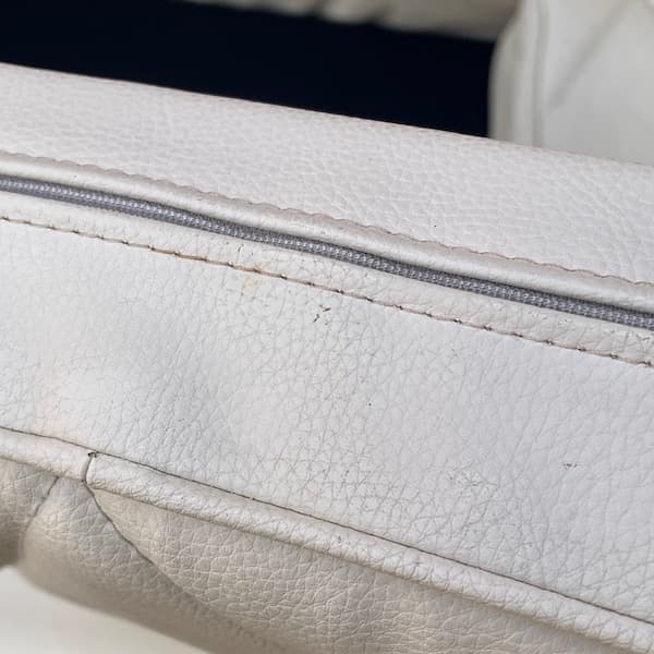 カリモク60 ３シーターロビーチェア　アイボリー　３人がけソファ