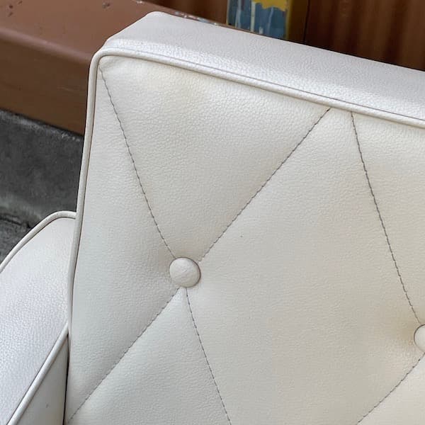 カリモク60 ３シーターロビーチェア　アイボリー　３人がけソファ