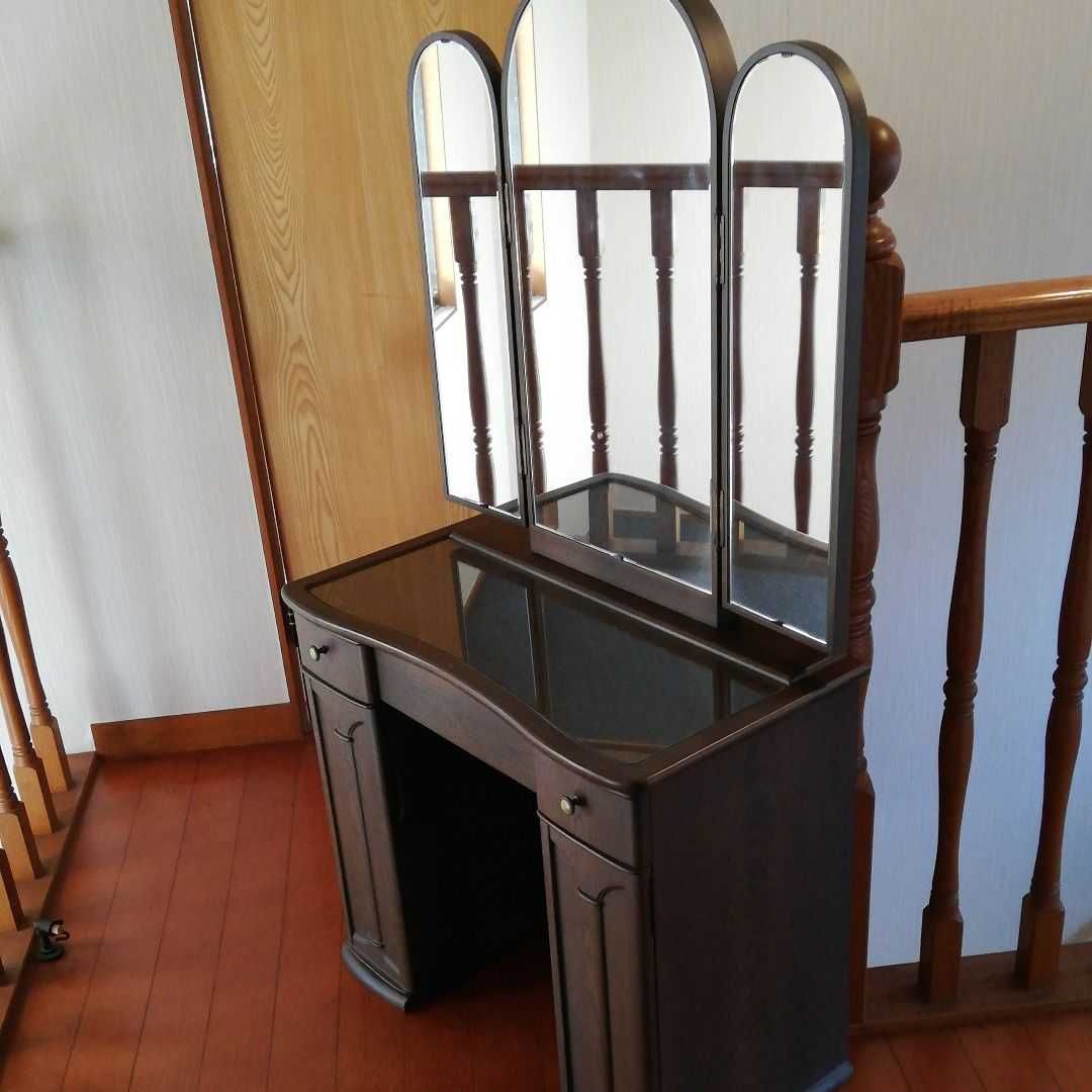 ニレ材のドレッサー＆椅子セット①【ドレッサー本体】