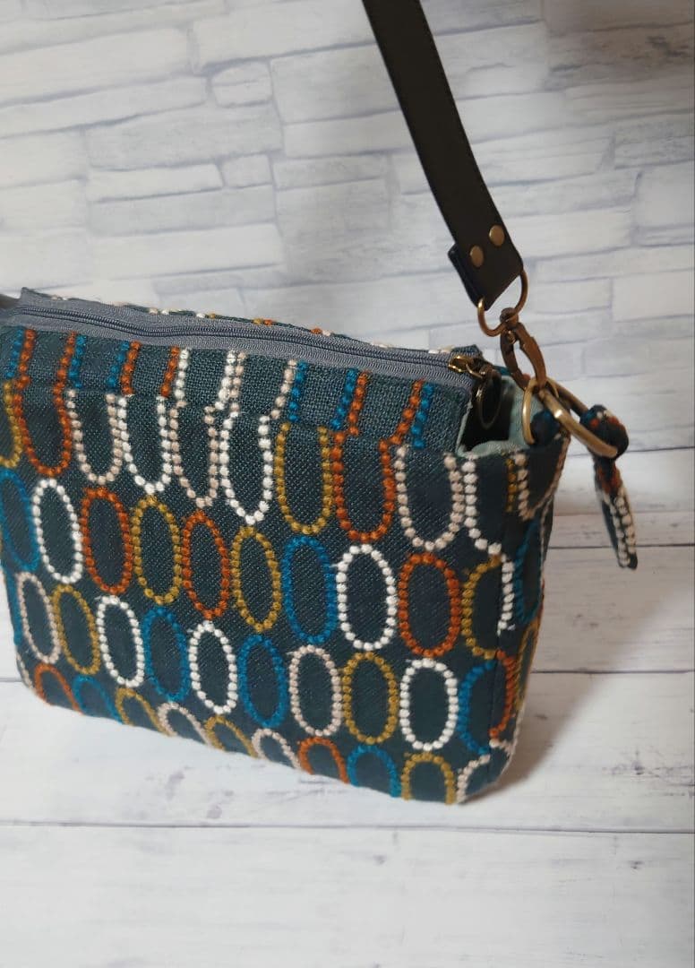 tarte　darkgreen ミナペルホネン ファスナーバッグ