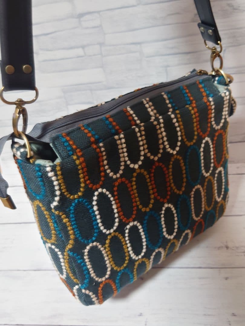 tarte　darkgreen ミナペルホネン ファスナーバッグ