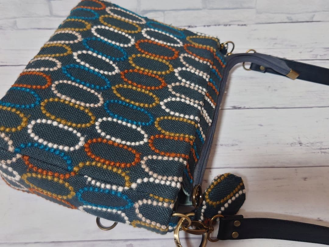 tarte　darkgreen ミナペルホネン ファスナーバッグ