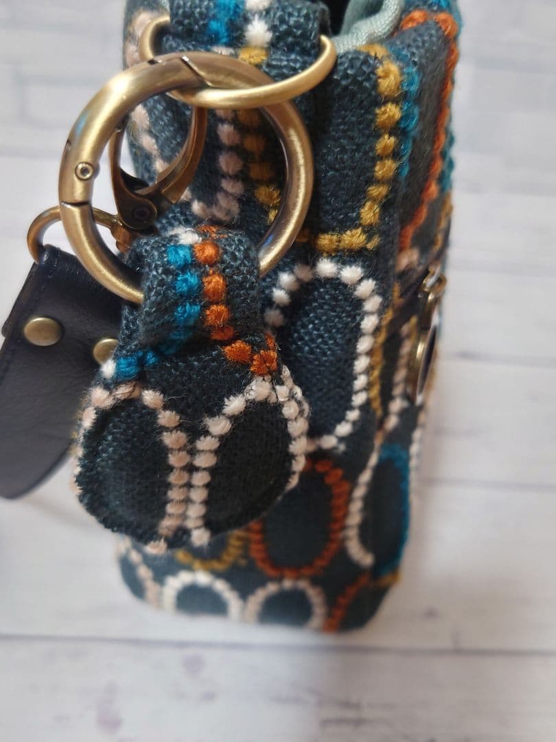 tarte　darkgreen ミナペルホネン ファスナーバッグ