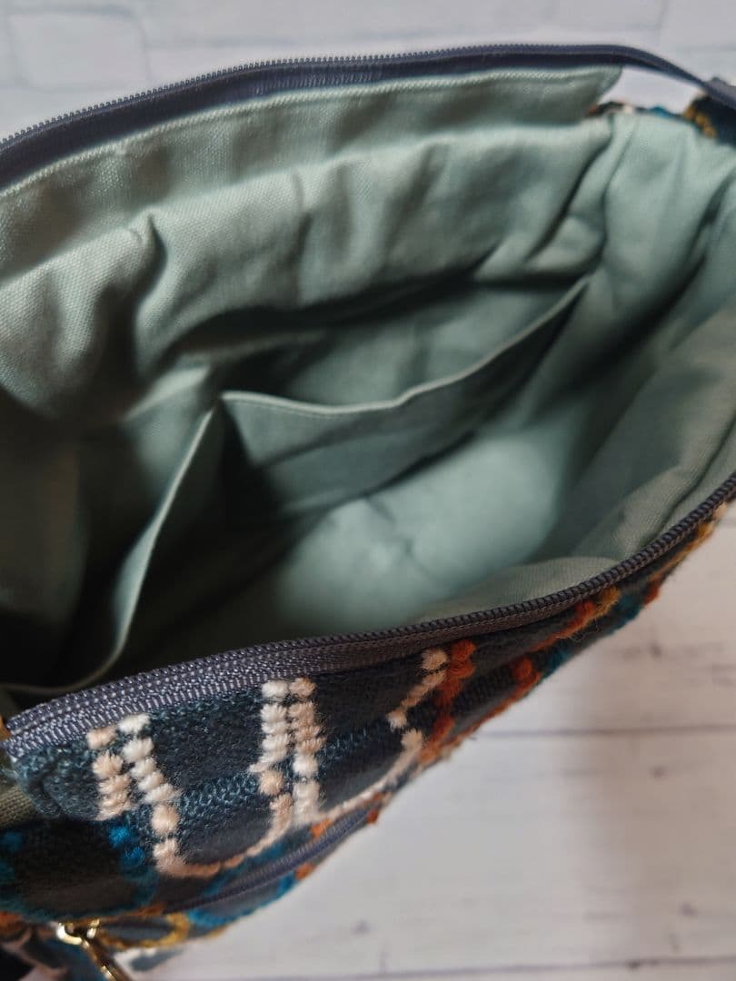 tarte　darkgreen ミナペルホネン ファスナーバッグ