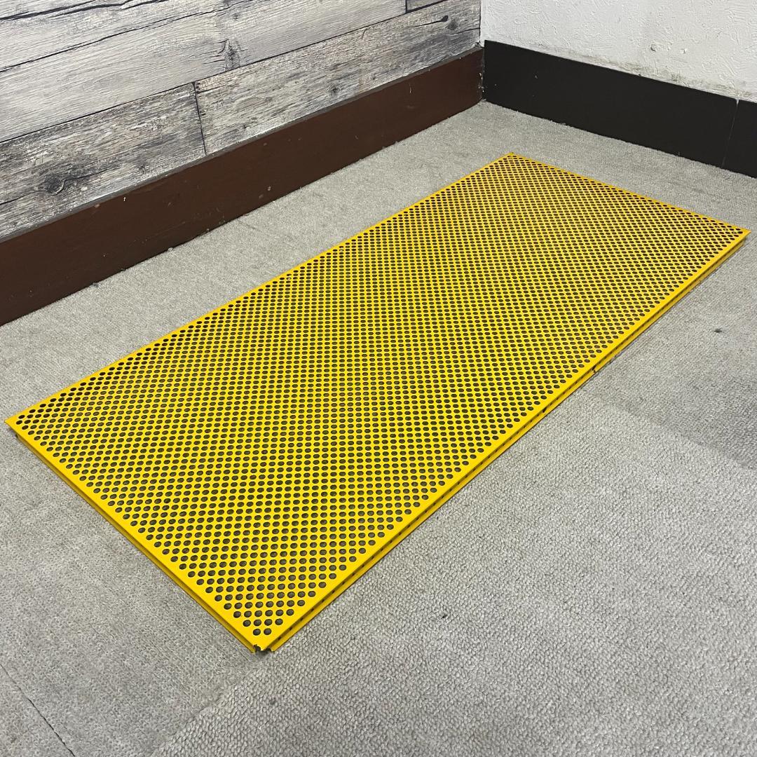 USM Haller 750×350mm punching panel イエロー