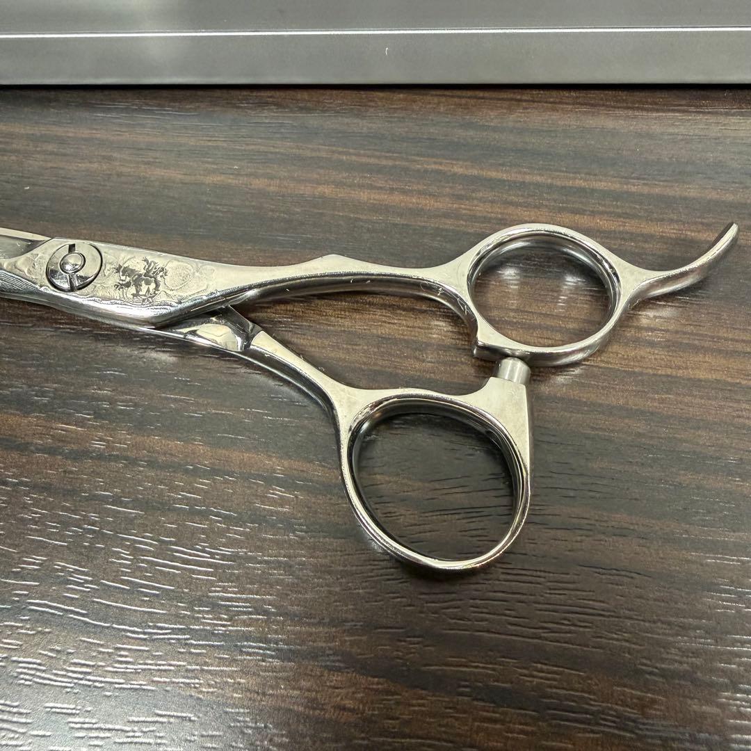 【1月限定値下げ】トラックスシザー　PEACE