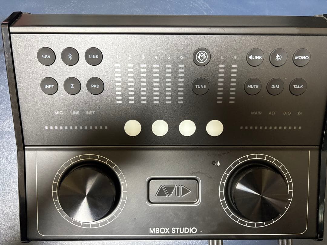 AVID MBOX STUDIO (ライセンス譲渡はありません)