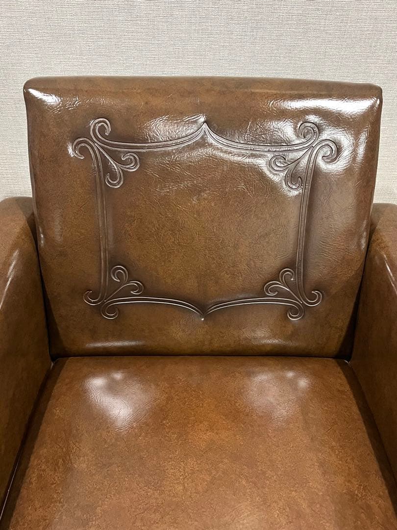 ヴィンテージレザー風 1人掛けソファ アームチェア 木製肘ブラウン クラシック