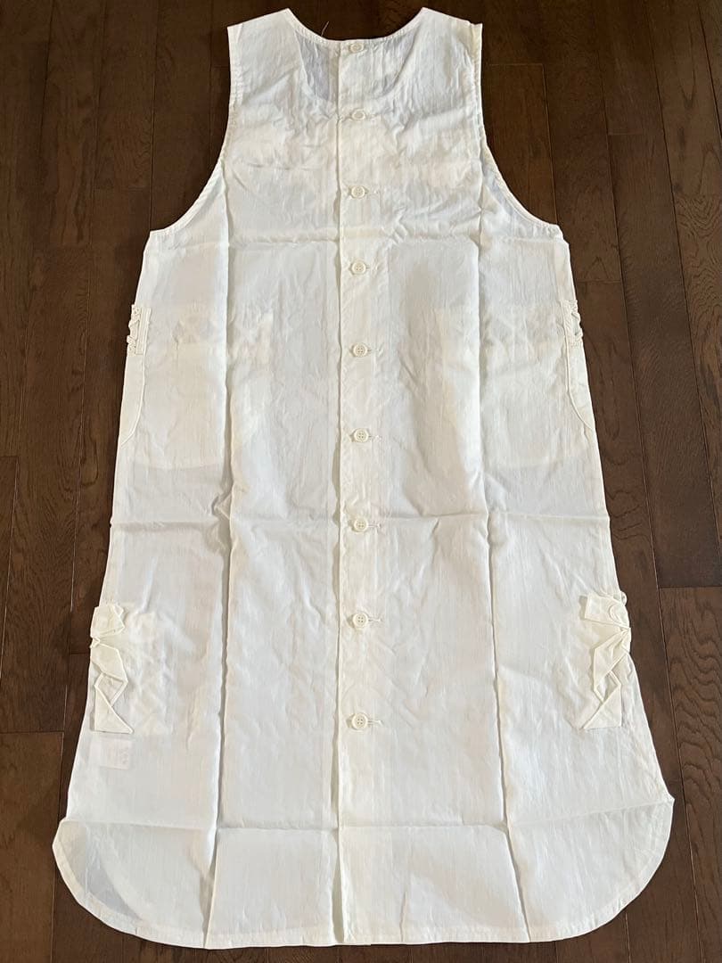 新品タグ付☆L'assiette ラシェット☆お花モチーフが可愛いエプロン