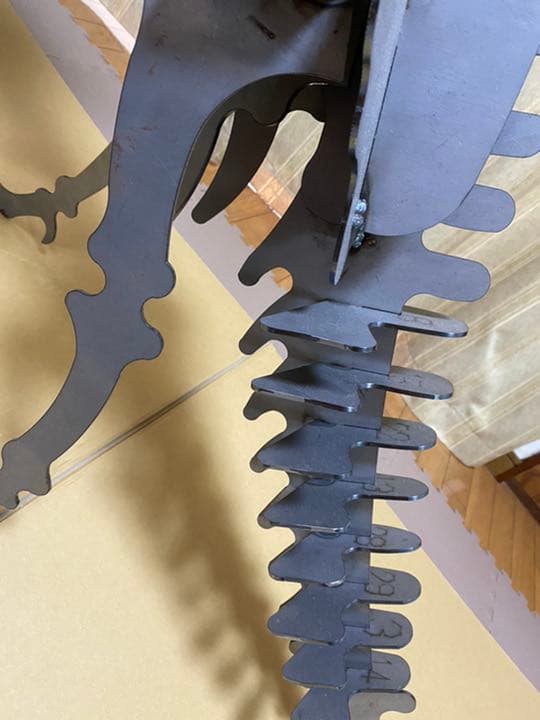 恐竜　鉄製アート　大きい　オブジェ　ティラノサウルス　レトロ