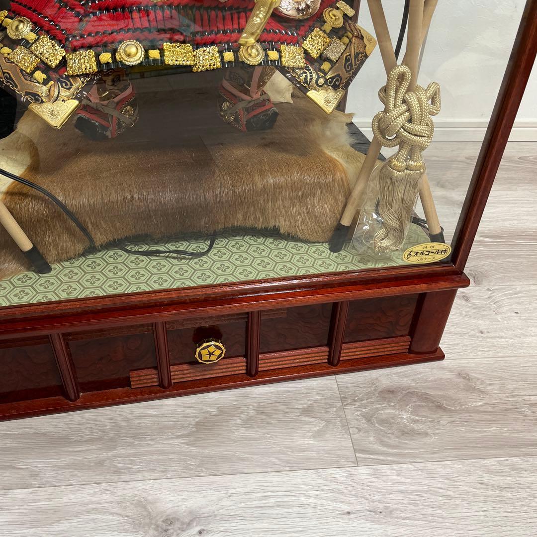 五月人形 武士の鎧 ガラスケース付き