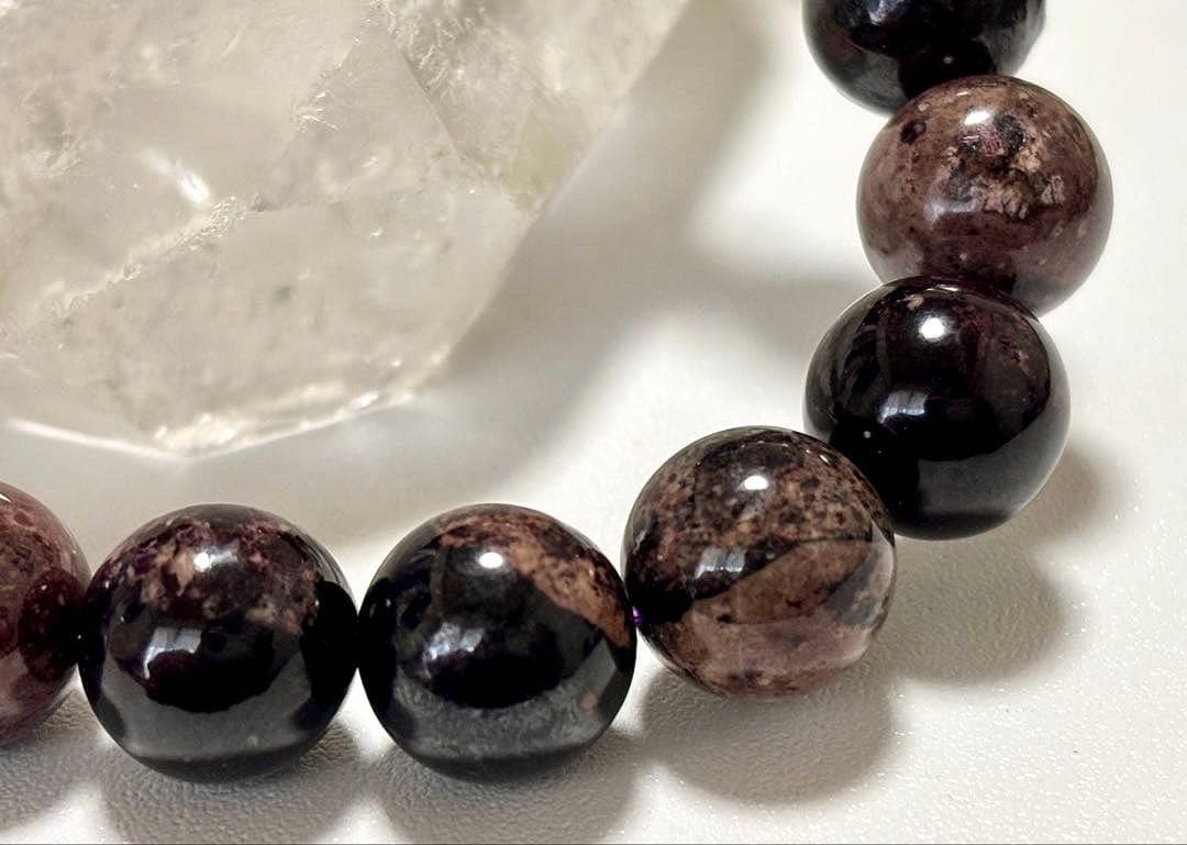 究極品質　20世紀最強ヒーリングストーン　マトリックスブラックフラワースギライト