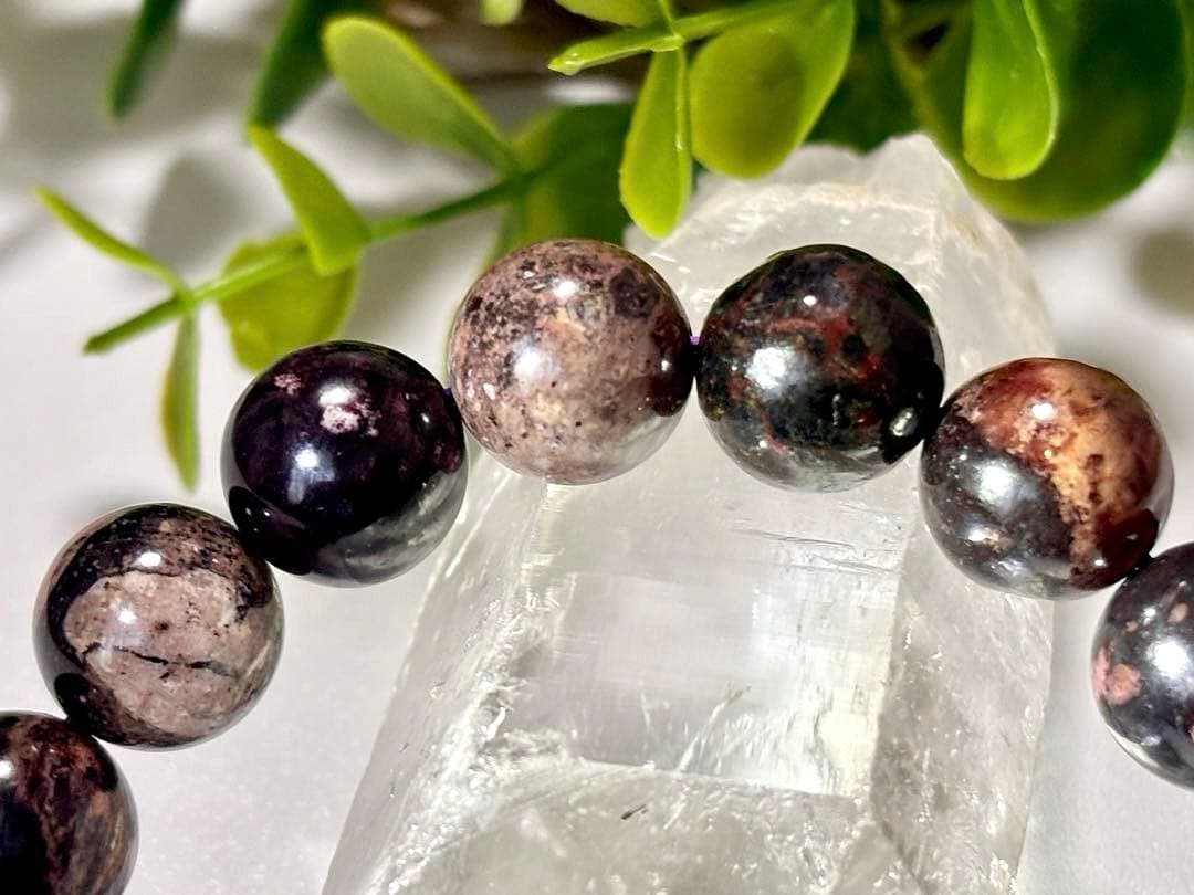 究極品質　20世紀最強ヒーリングストーン　マトリックスブラックフラワースギライト