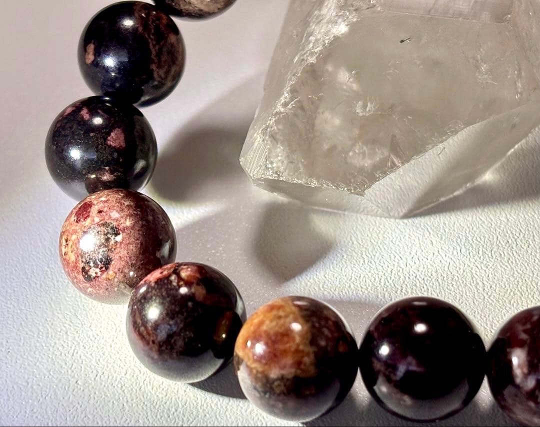 究極品質　20世紀最強ヒーリングストーン　マトリックスブラックフラワースギライト