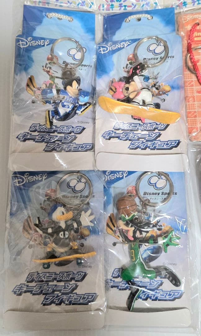 未開封ディズニー ミッキーマウス くまの プーさん レアグッズセット ストラップ