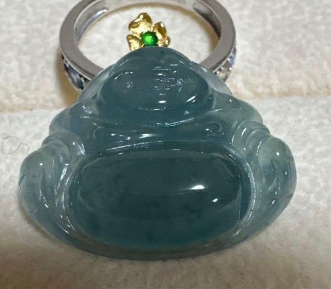 18 K金ゴールド製クラスプ、天然￼冰種本翡翠、笑顔の仏像ペンダン新品鑑定書あり