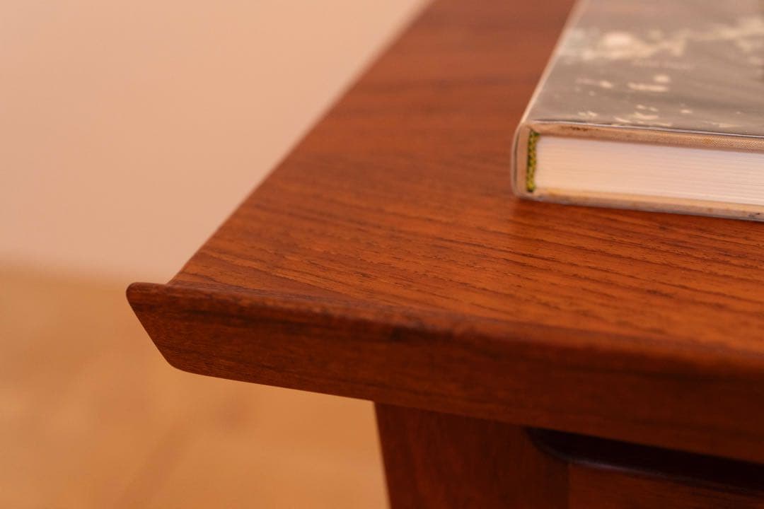 フィンユール　サイドテーブル　France & Son製　Finn Juhl