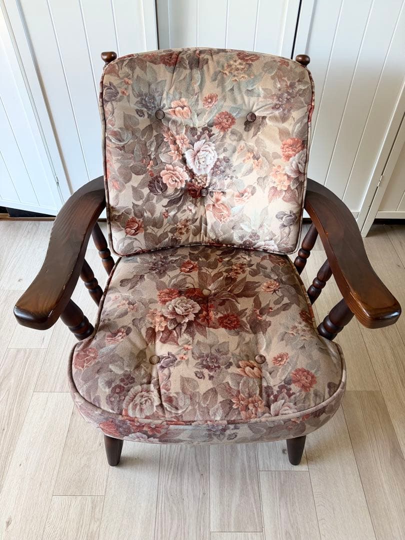 ①飛騨産業 キツツキ フロンティア アーム付きソファチェアカントリー 木製