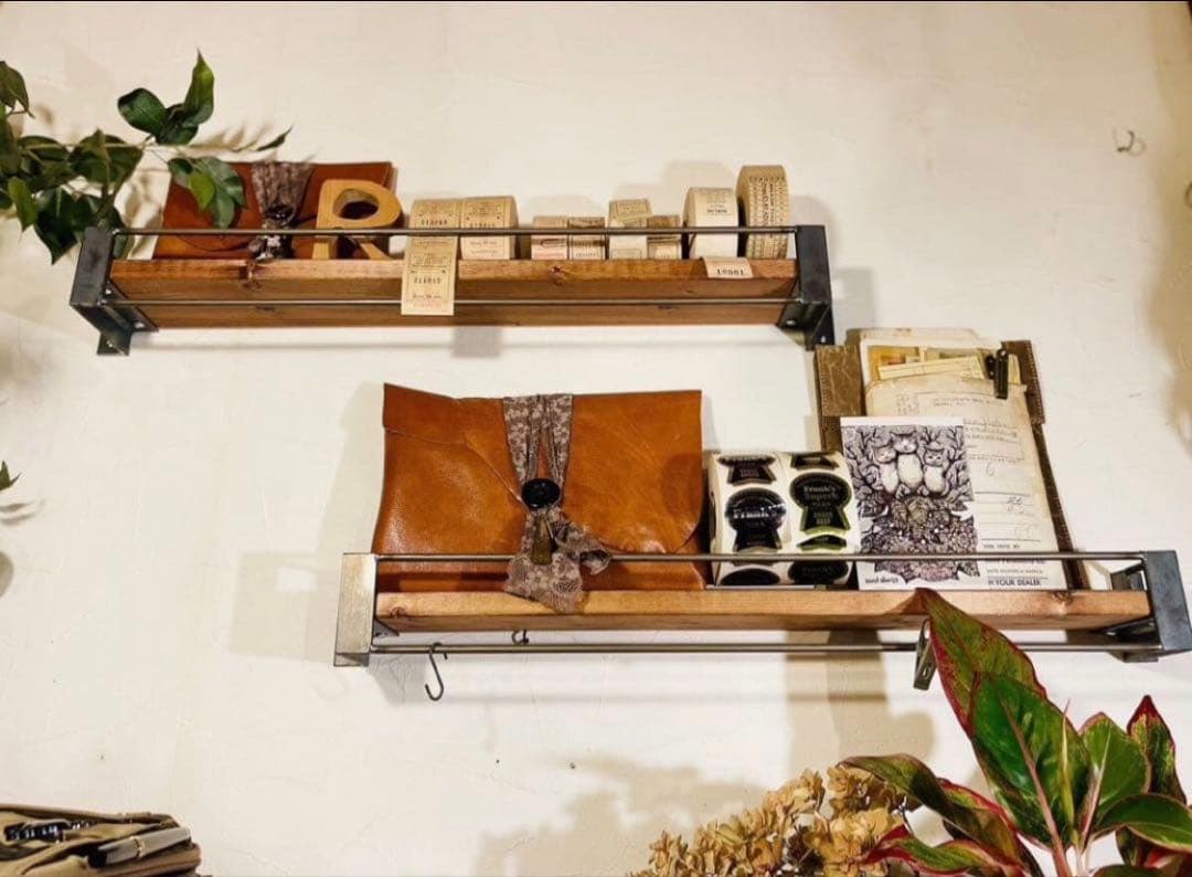 壁掛けラック ウォールシェルフ ブックラック アイアン家具 オーダー