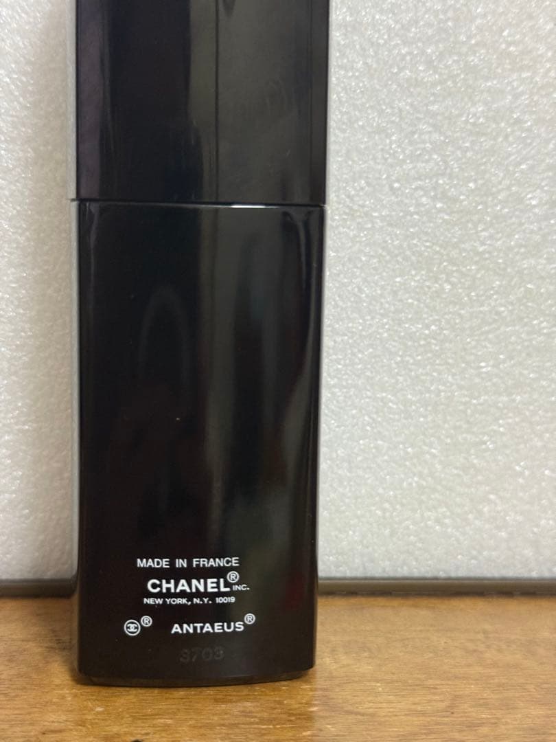 CHANEL ANTAEUS POUR HOMME 100ml蓋が割れた