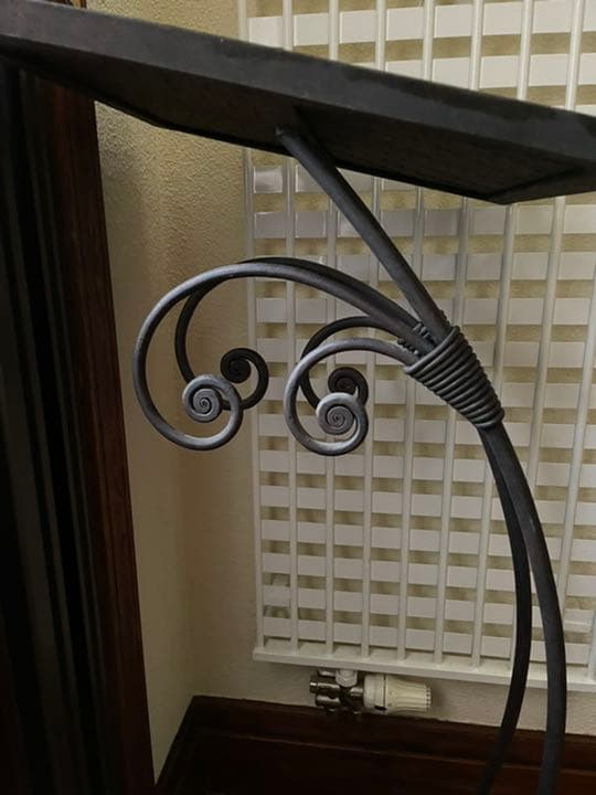 アイアンアンティーク　アイアンメニュー台