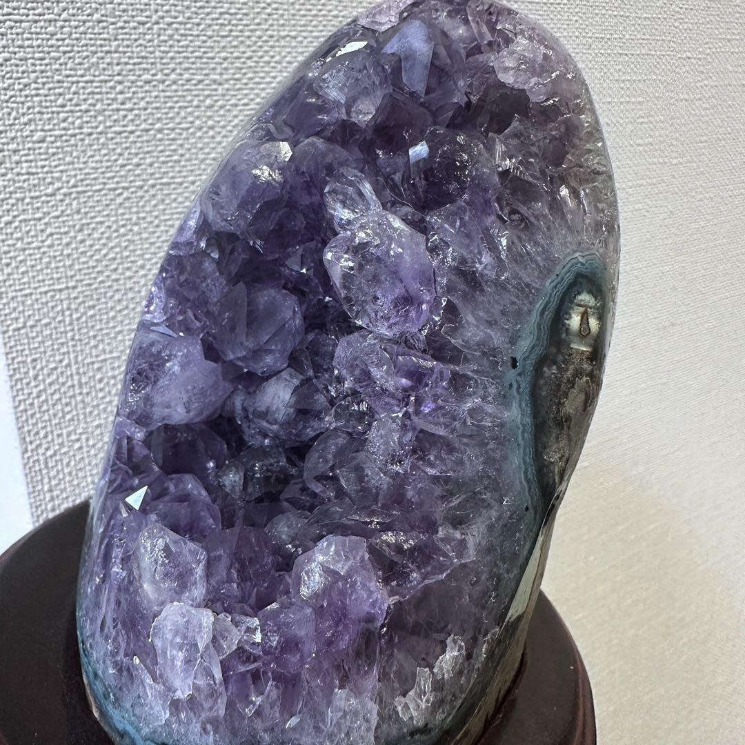 濃紫の煌めきウルグアイ産☆キラキラ☆アメジストクラスターパワーストーンA1087