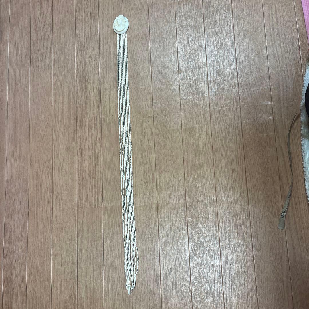 アンティーク 立体カメオ細工 65.5g 4連ロングペンダントネックレス