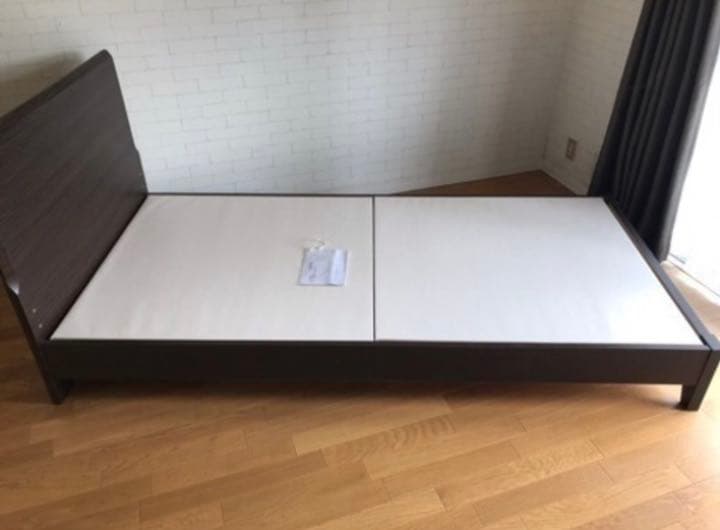 シングルベッドフレーム、背もたれ高めフレーム