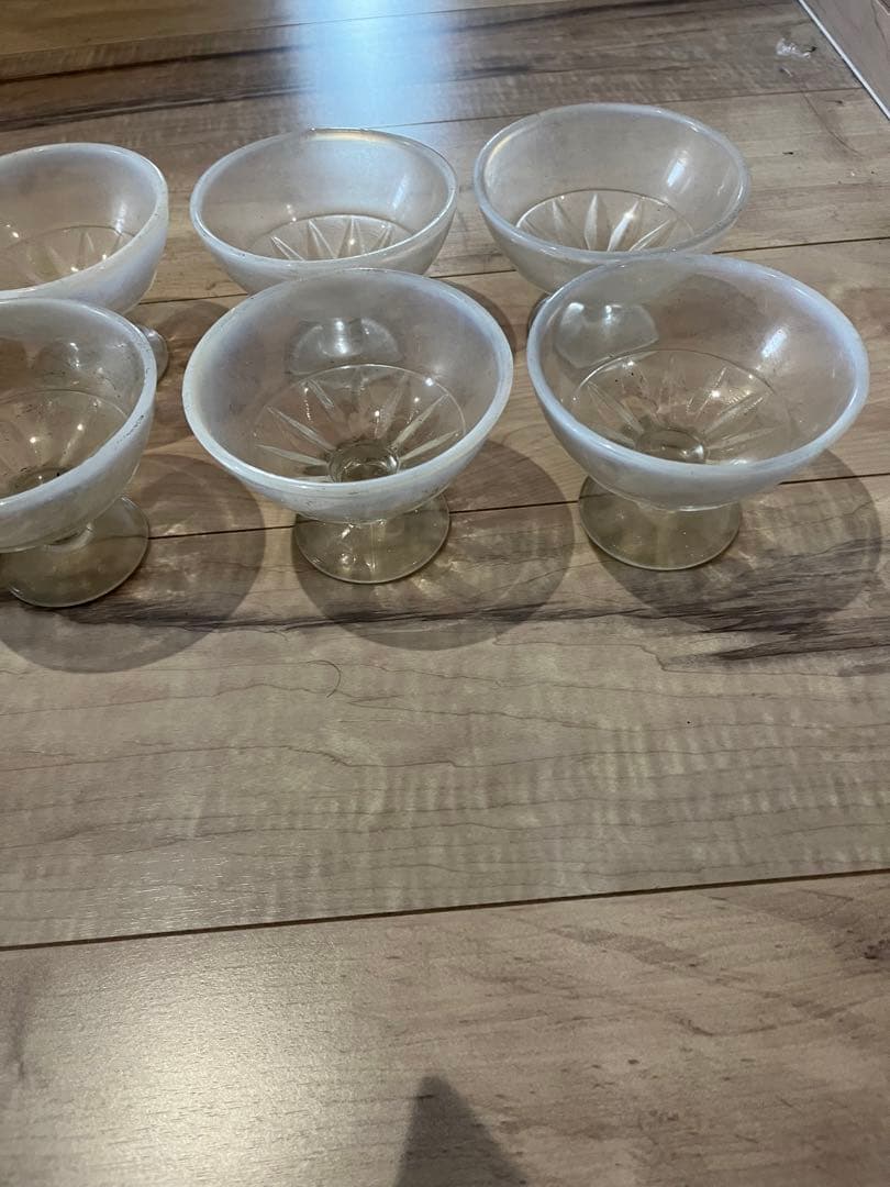 氷カップ　乳白色　レトロ