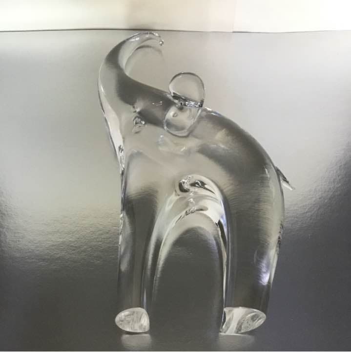 P*n様 ガラスゾウ置物(イタリア製)