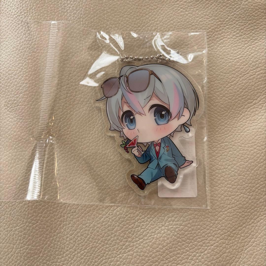 雨乃こさめ アクリルキーホルダー 2023年秋 ver. - メルカリ