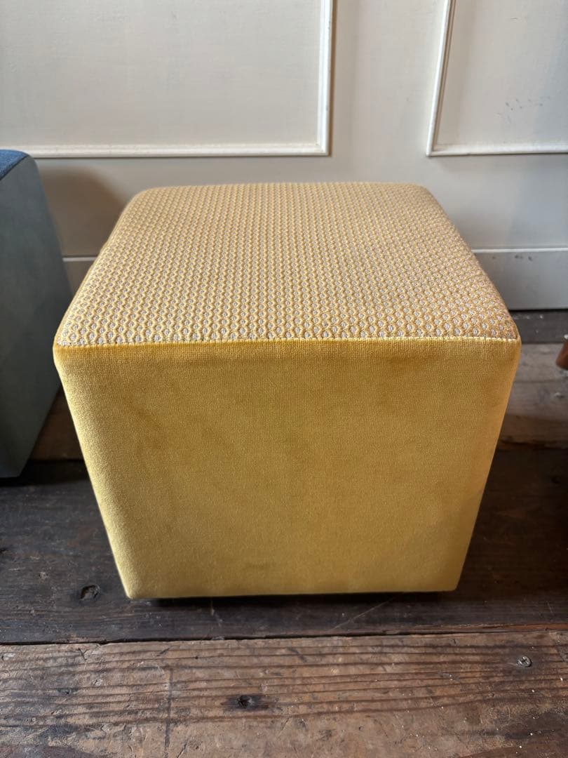 展示品SALE◼︎ツートンファブリックスツール2脚セット黄色青椅子オットマン踏台