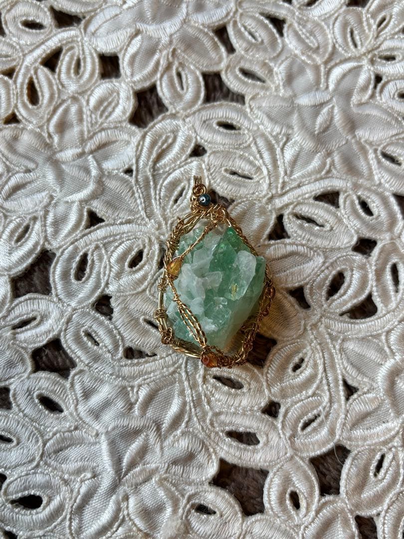 本日限定価格！ アクアリリス グリーンアポフィライト ペンダントトップ