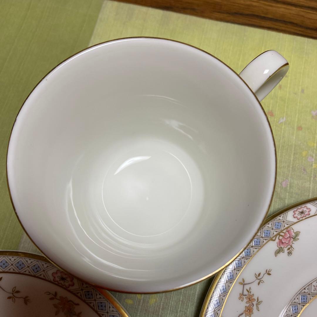 ロイヤルドルトン　カントン　トリオセット①